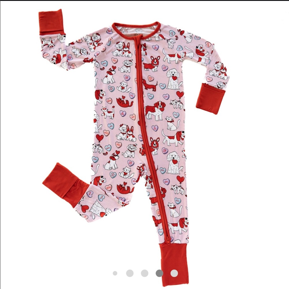 Little Sleepies Valentines Zippy